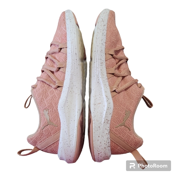 Puma Women's Tennis Shoes size 7 Pink Coral Color Speckled Soles Lace Up - Picture 5 of 8